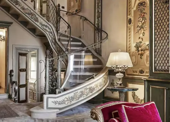 2 Bedroom Luxury Piazza Venezia Rzym