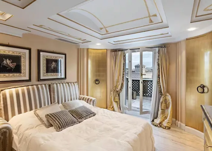 2 Bedroom Luxury Piazza Venezia Rzym